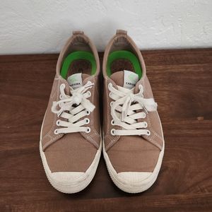 Cariuma Canvas Shoes